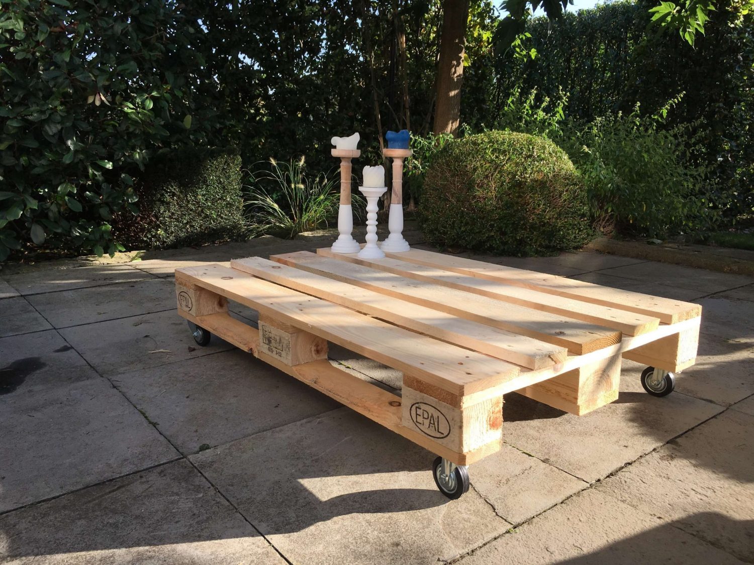 Stijlvolle pallet tafel kopen? Kijk op